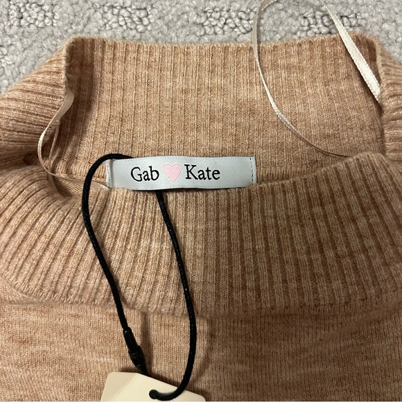 NWT Gab&Kate Sweater - Picture 3 of 3